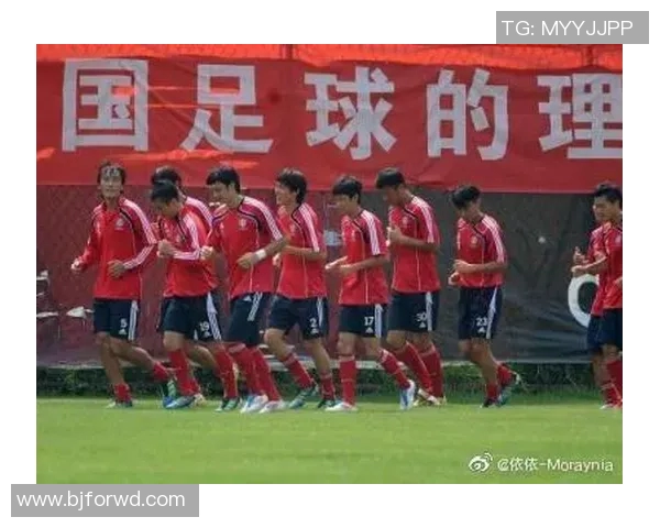 杭州足球队的力量变革引发热议探索新阶段的崛起与挑战