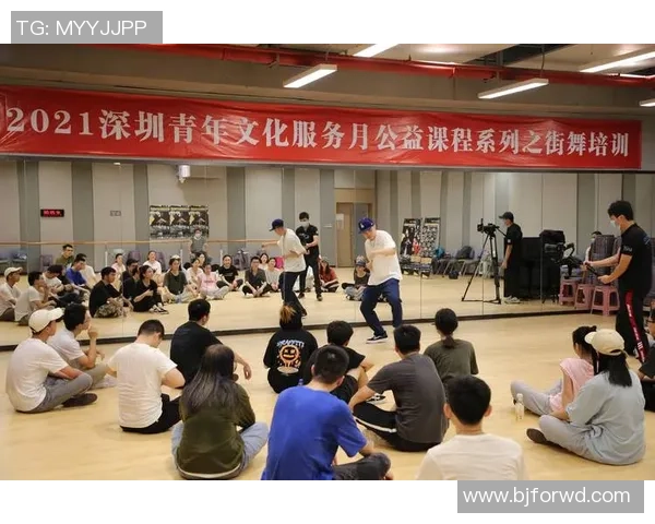 深圳街舞队的战术解析与盯防体系构建探讨